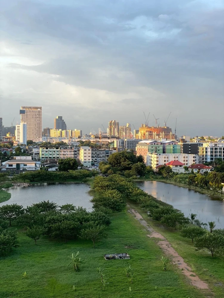 ขาย KnightsBridge Collage สุขุมวิท 107 วิวฝั่งถนนด้านหน้าคอนโดและไบเทคบางนา ตกแต่งสวยน่าอยู่มากๆ รีบจองเลย
