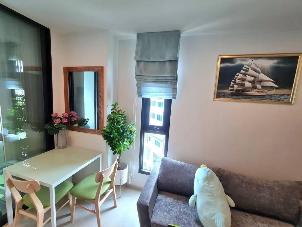 ขาย Knightsbridge Phaholyothin-Interchange ห้องกว้างขวางน่าอยู่ เฟอร์ + เครื่องใช้ไฟฟ้าพร้อม จองเลย