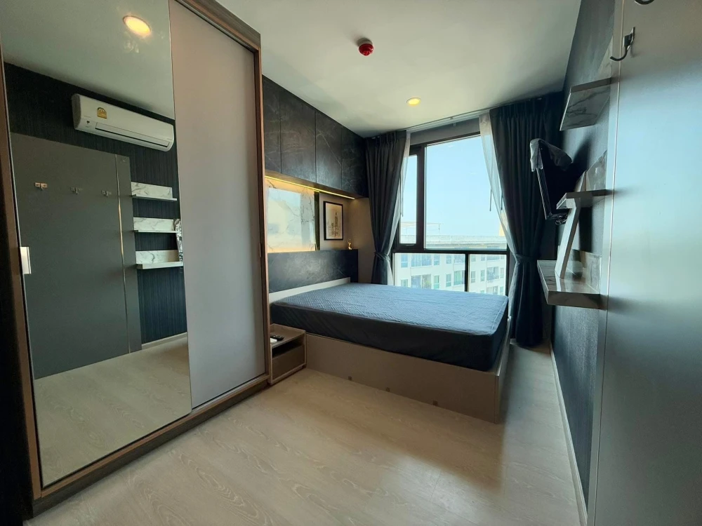 ขาย Knightsbridge Phaholyothin-Interchange ห้องทิศเหนือ ตกแต่งห้องคุมโทน บิ้วอินหัวเตียงสุดปัง จองด่วน