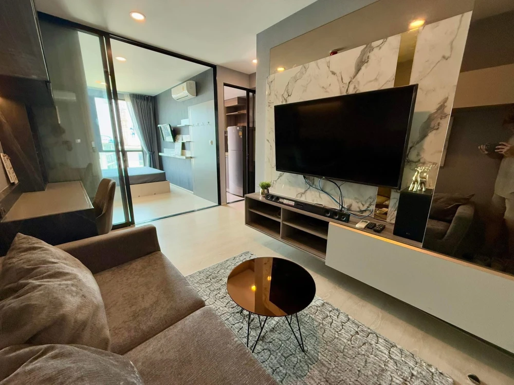 ขาย Knightsbridge Phaholyothin-Interchange ห้องทิศเหนือ ตกแต่งห้องคุมโทน บิ้วอินหัวเตียงสุดปัง จองด่วน