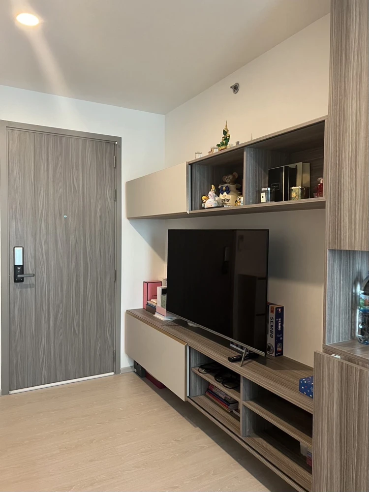 ขาย Knightsbridge Phaholyothin-Interchange 1 ห้องนอน 1 ห้องน้ำ พื้นที่ใช้สอยเยอะ สิ่งอำนวยความสะดวกครบครัน ทำเลดี จองด่วน