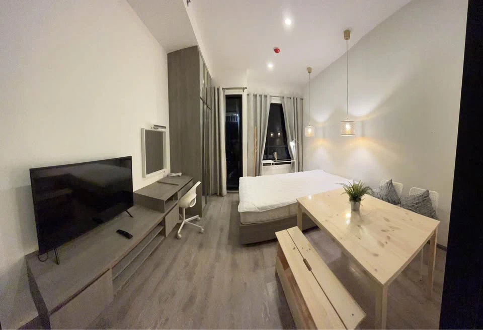 ขาย Knightsbridge Prime On-nut ห้องอยู่ชั้นสูงมากๆ ห้องสูงโปร่ง เพดานสูง 3 เมตร รีบจองเลย