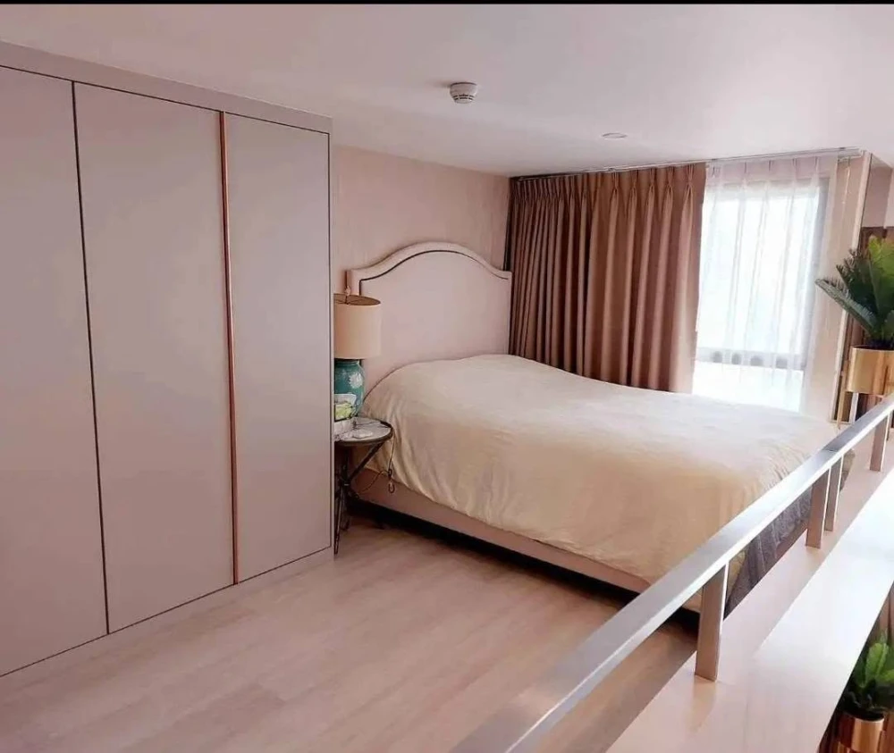 ขาย Knightsbridge Prime Sathorn เพดานสูง แสงธรรมชาติส่องถึงอย่างสบาย (ไม่มีแสงแดดจ้า) ตกแต่งสวยงาม