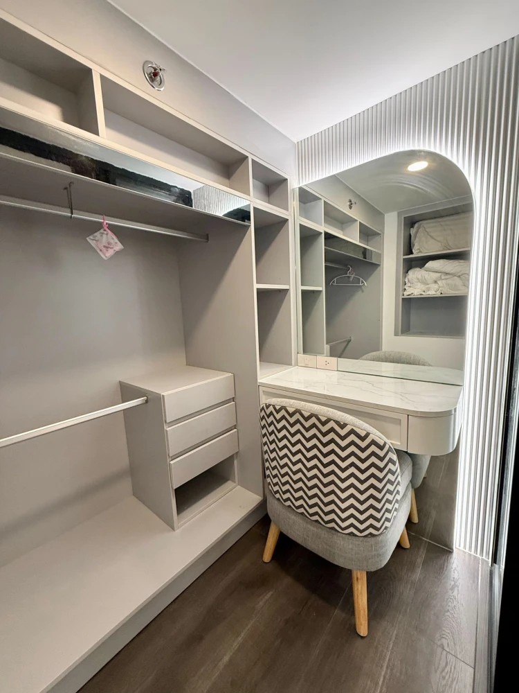ขาย KnightsBridge Space Rachayothin ห้องเพดานสูงโปร่งโล่ง ชั้น 24 เฟอร์ครบครัน รีบจองเลยจ้า