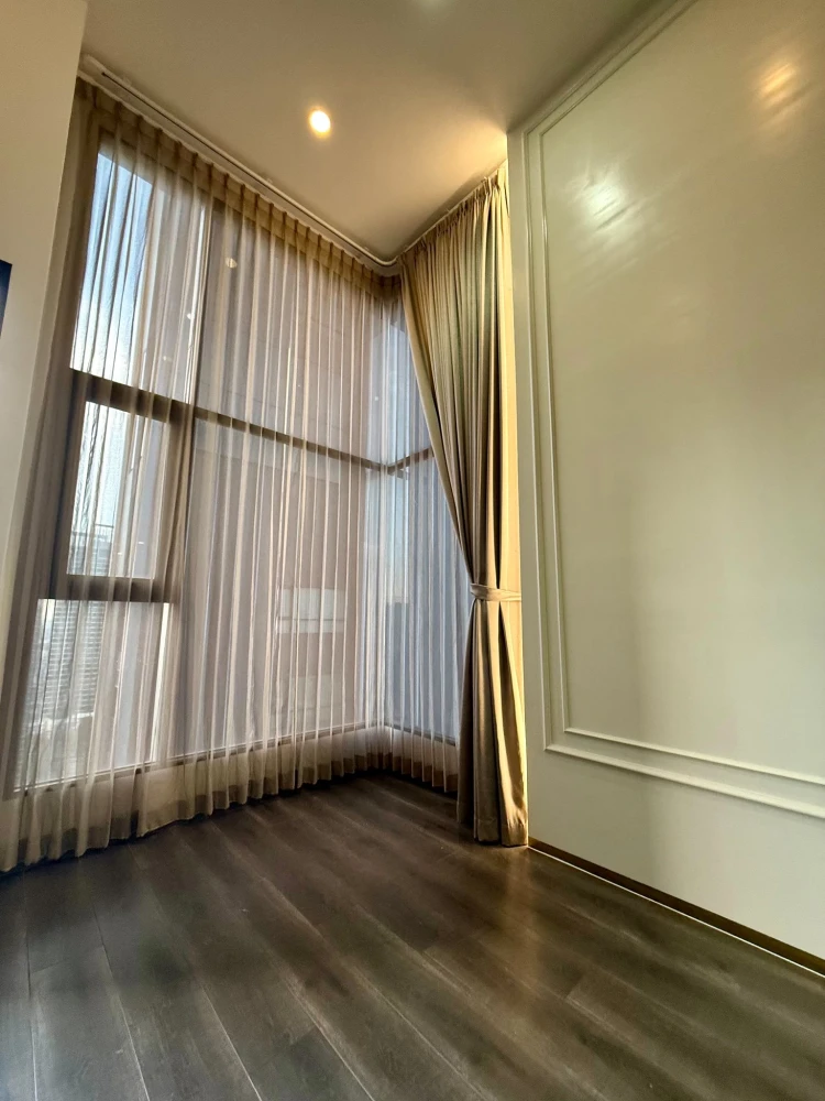 ขาย KnightsBridge Space Rachayothin ห้องเพดานสูงโปร่งโล่ง ชั้น 24 เฟอร์ครบครัน รีบจองเลยจ้า