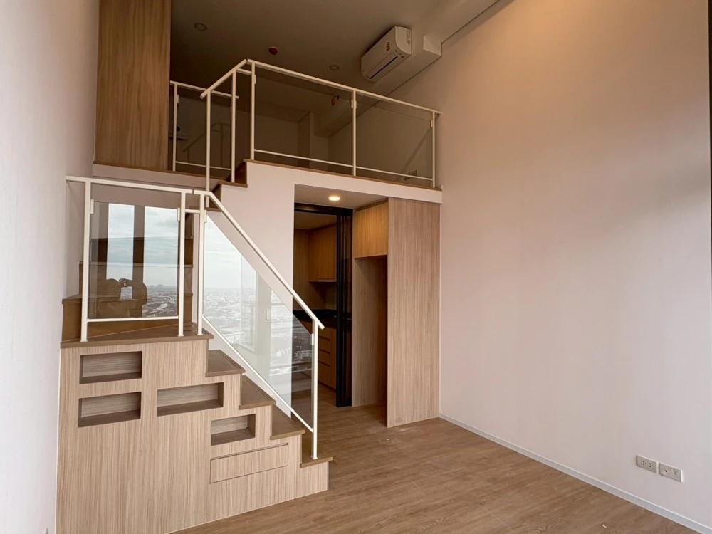 ขาย Landmark @MRTA Station ห้องอยู่ชั้นสูง วิวสวยสวยมาก ทำเลติดถนนพระราม9 จองแล้วจะไม่ผิดหวัง