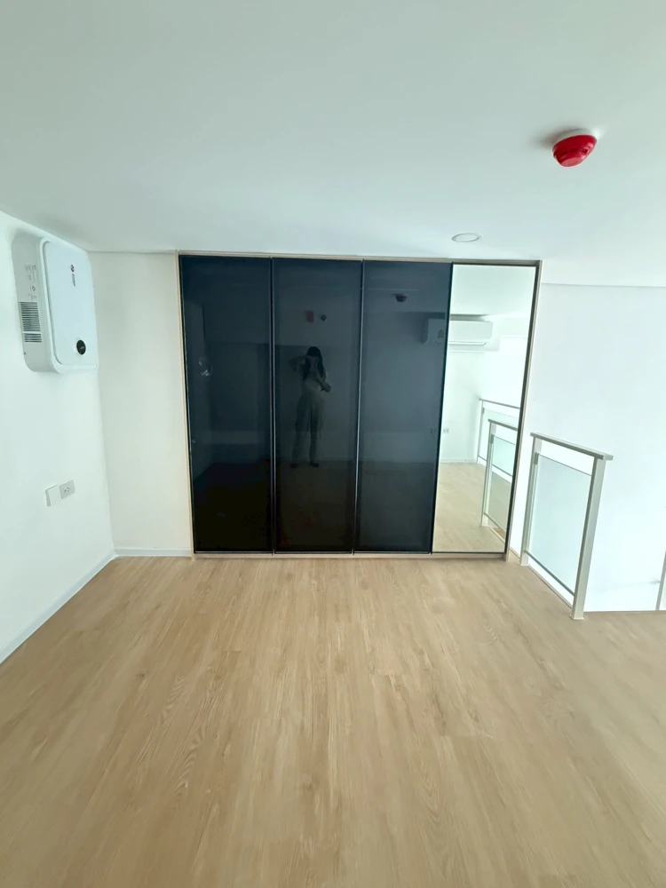 ขาย Landmark @MRTA Station ห้องเป็นแบบ 2 ชั้นเพดานสูง 4.4 เมตร ทิศเหนืออยู่แล้วไม่ร้อน จองเลย