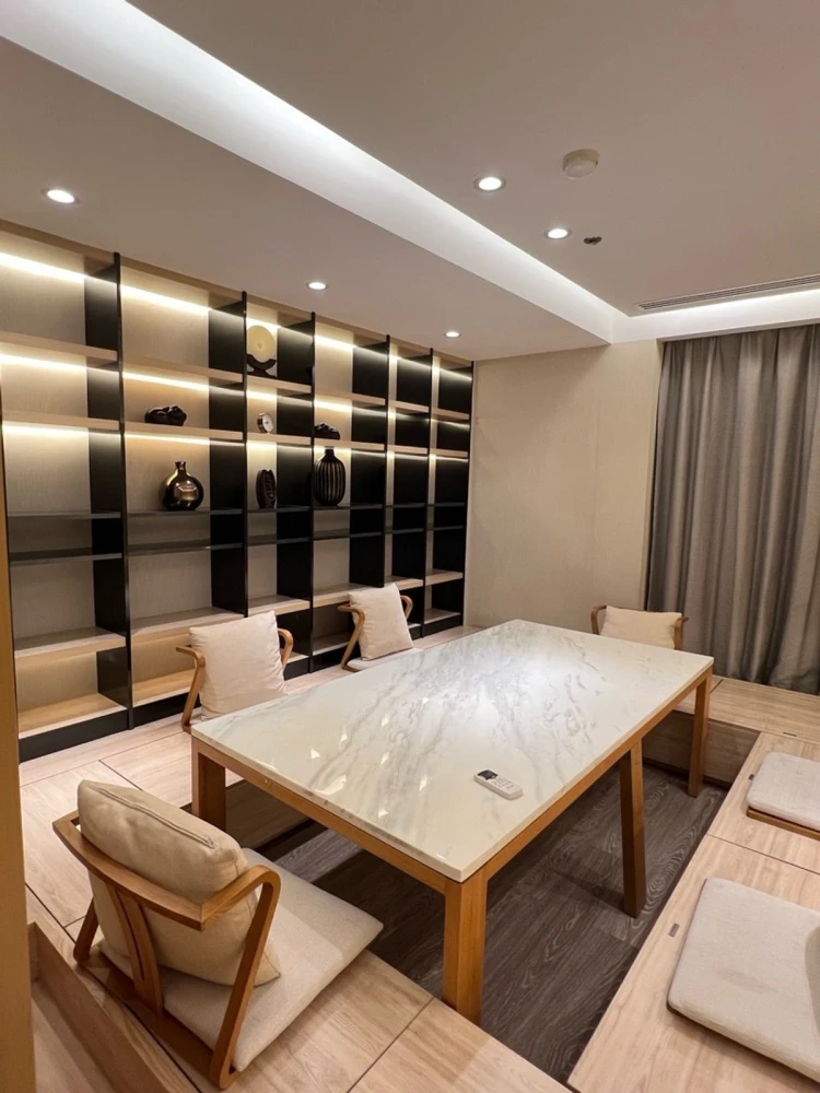 ขาย Le Raffine sukhumvit 24 ห้องกว้าง 3 ห้องนอน แต่งครบ พร้อมอยู่ สนใจจองเลย