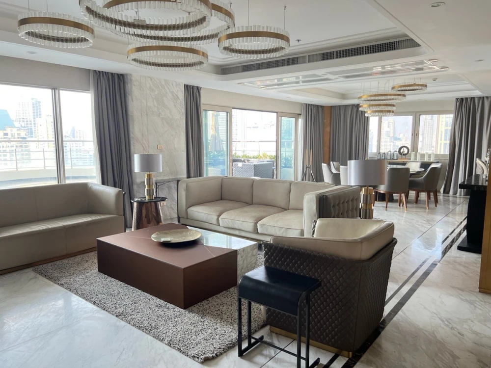 ขาย Le Raffine sukhumvit 24 ห้องกว้าง 3 ห้องนอน แต่งครบ พร้อมอยู่ สนใจจองเลย