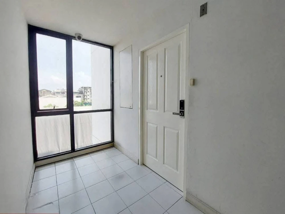 ขาย Lib Ramkhamhaeng 43/1 ห้องมุมคนไม่พลุกลพ่าน แต่งสวยคุมโทน ในทำเลสุดปัง จองเลย