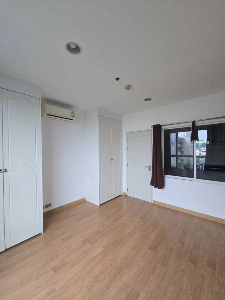 ขาย Life @ Ratchada (Ladprao 36) 1 ห้องนอน ชั้น 4 พื้นที่ใช้สอยเยอะ ทำเลดี ห้ามพลาด