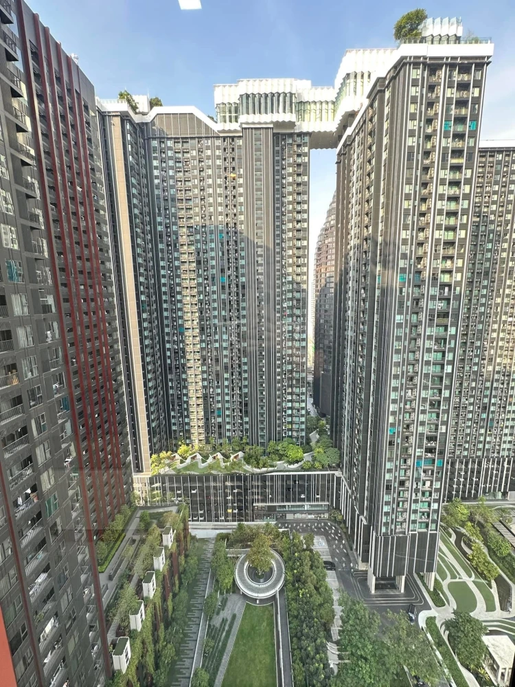 ขาย Life Asoke Hype ห้องชั้นสูงเฟอร์พร้อมเฟอร์ จองเลย