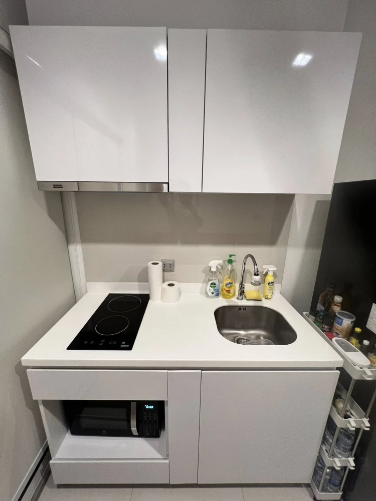 ขาย Life Asoke-Rama 9 ห้องบิวท์อิน “โทนสีชมพู” สวยหวาน น่าอยู่มาก เฟอร์นิเจอร์ + เครื่องใช้ไฟฟ้าครบ พร้อมเข้าอยู่