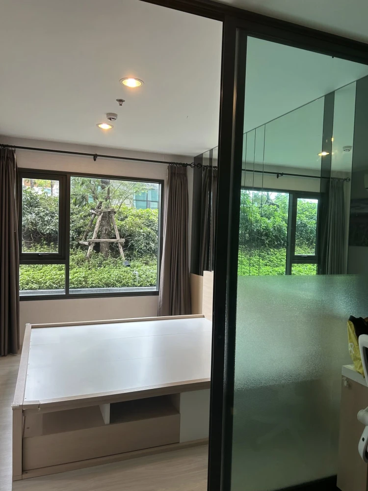ขาย Life Pinklao condo  ห้องกว้างพร้อมอยู่ หิ้วกระเป๋ามาได้เลย รีบจองเลยก่อนพลาด