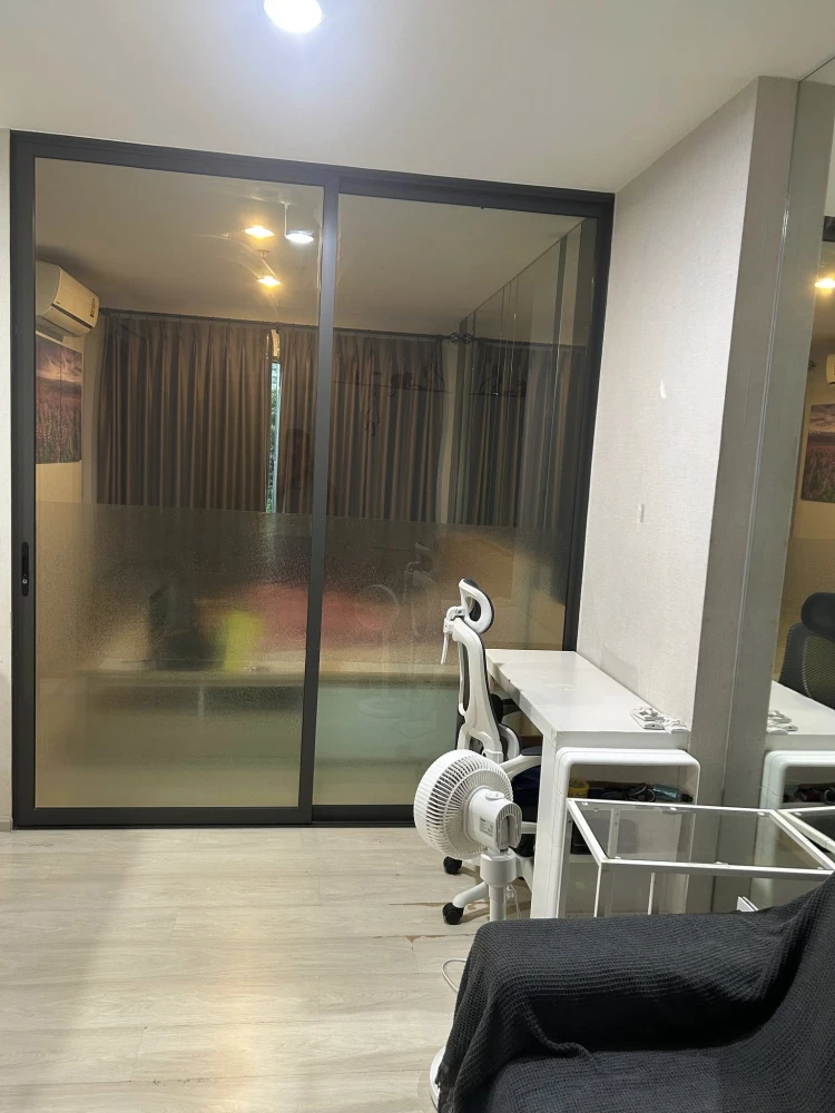 ขาย Life Pinklao condo  ห้องกว้างพร้อมอยู่ หิ้วกระเป๋ามาได้เลย รีบจองเลยก่อนพลาด