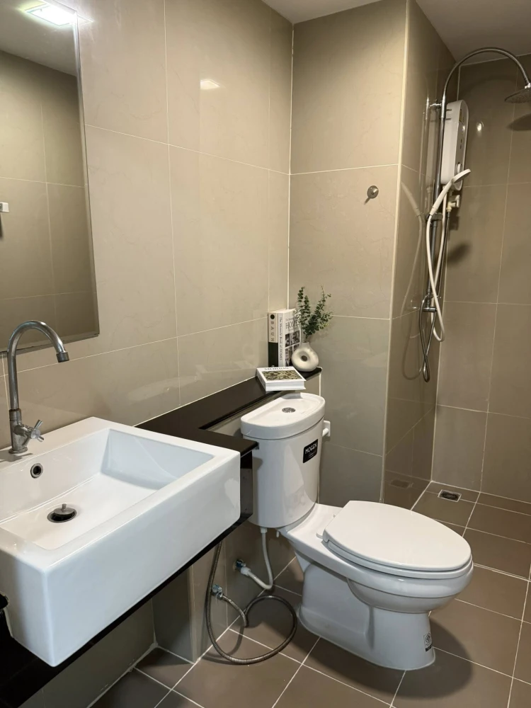 ขาย Living Avenue Bangsaen ห้องสตูดิโอ ตกแต่งคุมโทน มาพร้อมเฟอร์ครบครัน จองด่วน