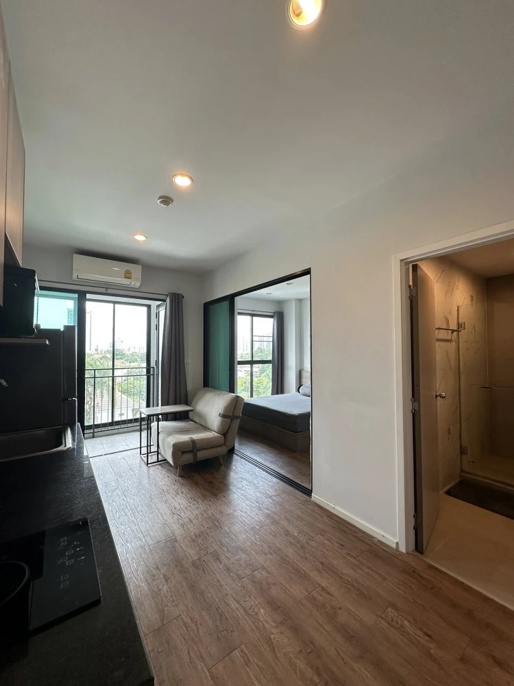 ขาย Living Nest Ladprao 44 1 ห้องนอน 1 ห้องน้ำ มาพร้อมเฟอร์ครบครัน เห็นวิวสระว่ายน้ำ ห้ามพลาด
