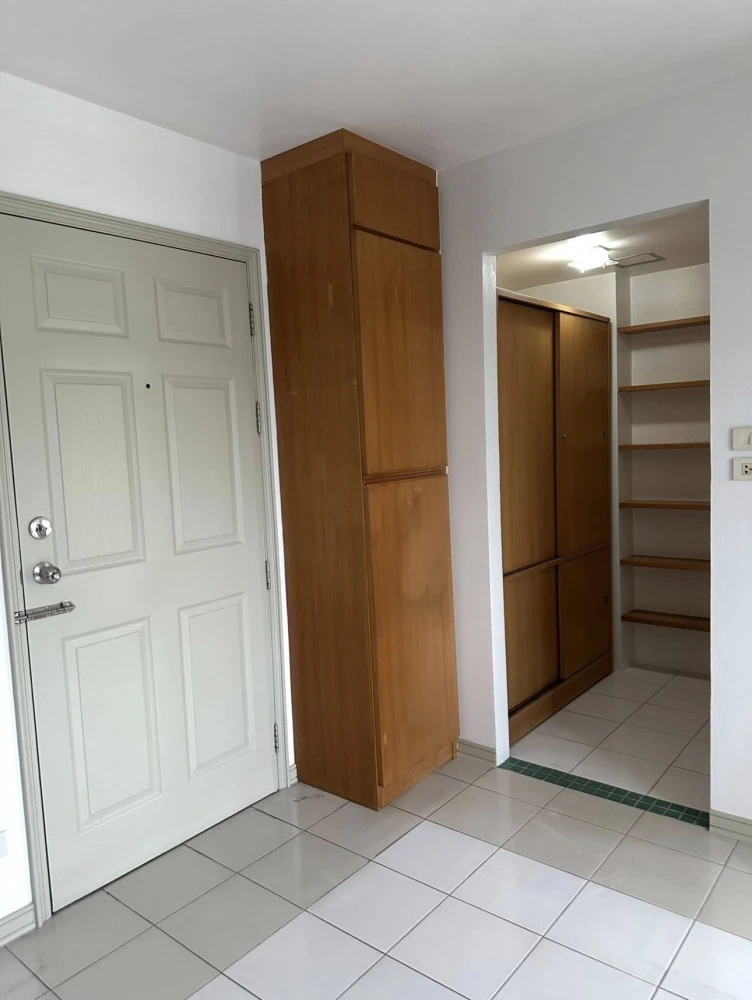 ขาย Lumpini Center Sukhumvit 77 ชั้น 7 ห้องกว้าง โปร่ง โล่ง อยู่สบาย จองเลย ด่วนๆ