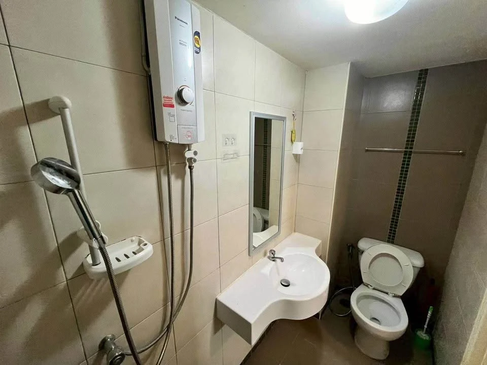 ขาย Lumpini Condo Town Bangkgae ห้องน่าอยู่ ชั้น 8 มาพร้อมสิ่งอำนวยความสะดวกครบครัน จองเลย