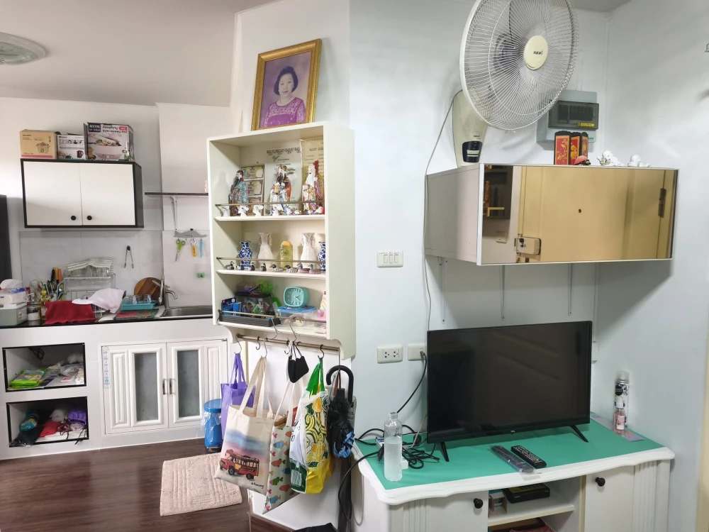 ขาย Lumpini Condo Town Bangkhae ห้องชั้น 7 มาพร้อมเฟอร์นิเจอร์ครบครัน ดีแบบนี้จะรออะไร