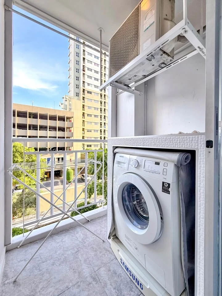 ขาย Lumpini Condo Town Ramintra – Nawamin ห้องแต่งสวยคุมโทน บิ้วอินเฟอร์อย่างดี รีบจองเลยด่วนๆ