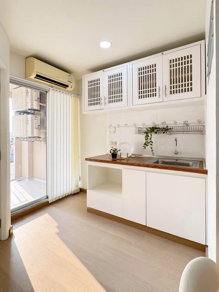 ขาย Lumpini Condotown Bodindecha-Ramkhamhaeng ห้องพร้อมอยู่ เฟอร์ครบ มาแต่ตัวเข้าอยู่ได้เลยก่อนพลาด!!!