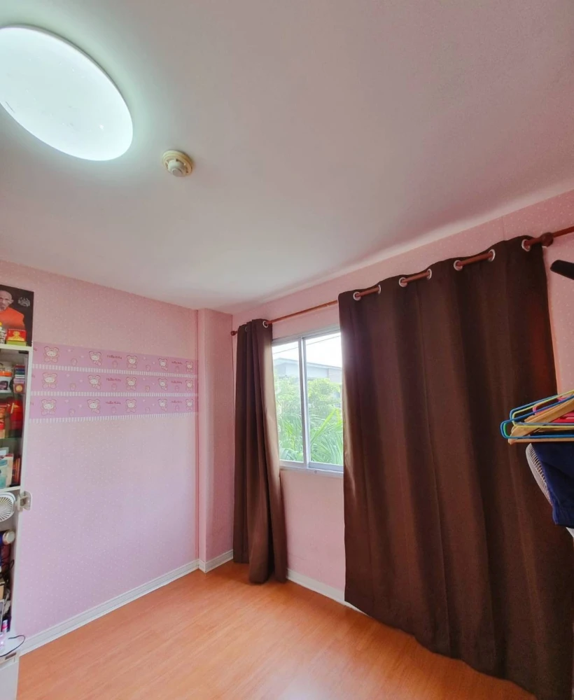 ขาย  Lumpini Condotown Bodindecha-Ramkhamhaeng ห้องพร้อมเข้าอยู่ เฟอร์พร้อม ชั้นไม่สูง จองเลย