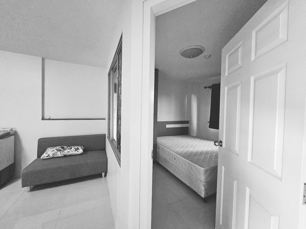 ขาย Lumpini Condotown Bodindecha-Ramkhamhaeng ห้องริม เป็นส่วนตัว วิวสนามโรงเรียน โล่ง ไม่ชนตึก ซื้อเลย