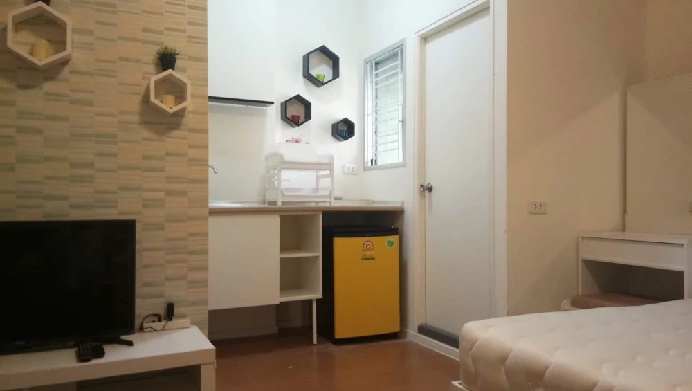 ขาย Lumpini Condotown Chonburi - Sukhumvit ห้องน่าอยู่ ติดวอลเปเปอร์อย่างดี เฟอร์ครบ จองด่วน