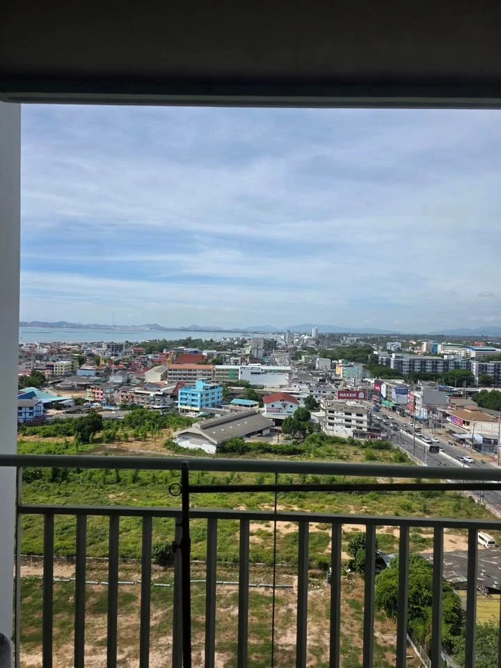 ขาย Lumpini Condotown North Pattaya Sukhumvit ห้องมุมคนไม่พลุกพล่าน ติดวอลเปเปอร์อย่างดี จองด่วน