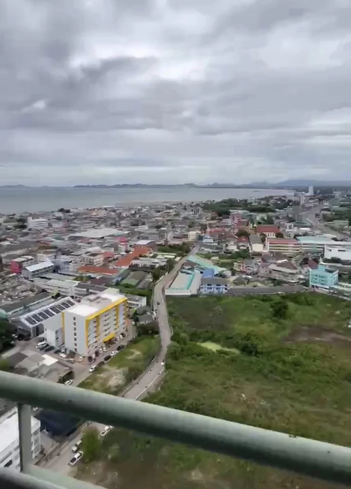 ขาย Lumpini Condotown North Pattaya Sukhumvit 1 ห้องนอน 1 ห้องน้ำ เฟอร์ครบ วิวทะเลสวย ห้ามพลาด