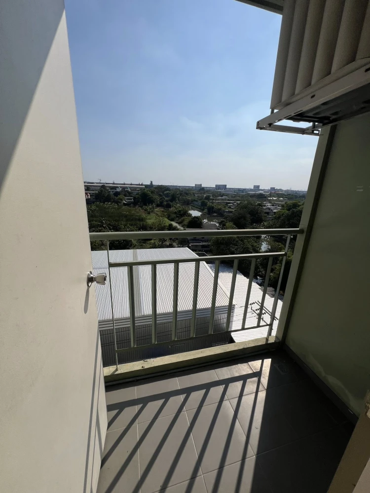 ขาย Lumpini CondoTown Romklao – Suvarnabhumi ห้องกว้างน่าอยู่ ชั้นไม่สูง จองเลย