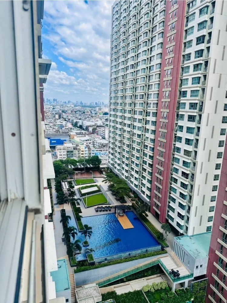 ขาย Lumpini Park Riverside - Rama 3 1 ห้องนอน 1 ห้องน้ำ เฟอร์นิเจอร์บิวท์อินอย่างดี รีบจองเลยตอนนี้