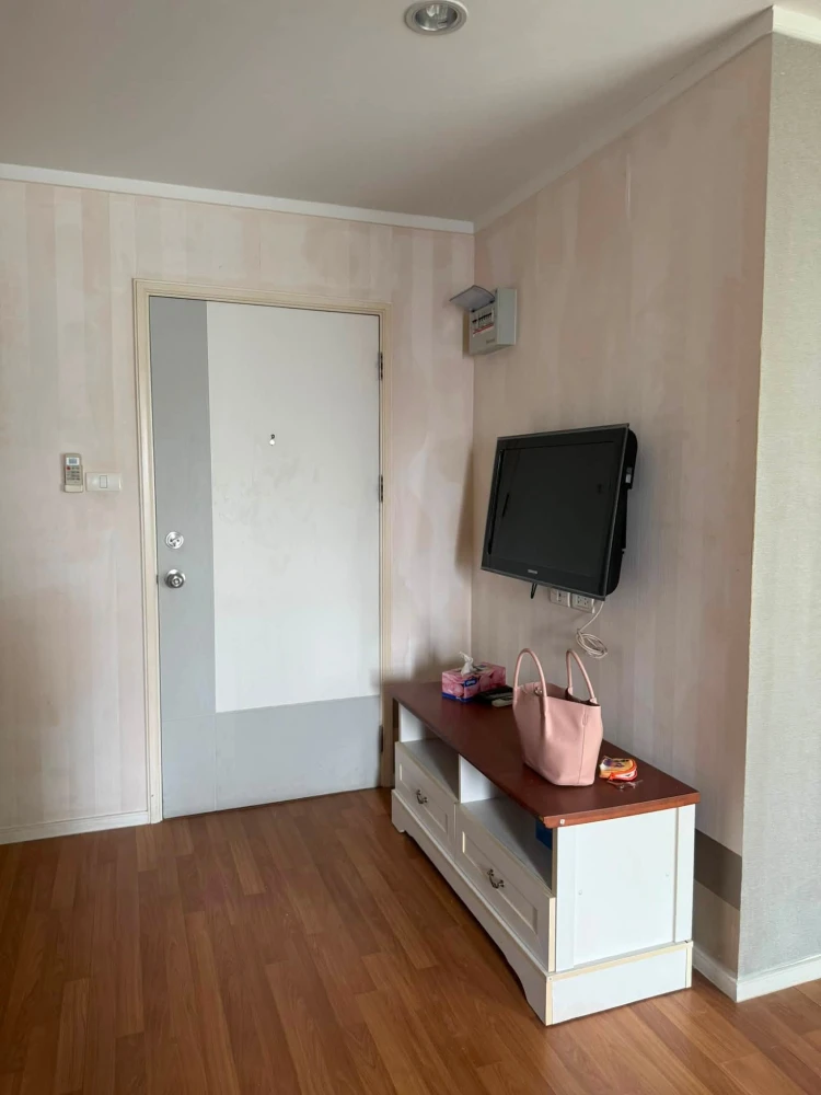 ขาย Lumpini Place Borom Ratchachonni–Pinklao ห้องชั้น 7 มาพร้อมสิ่งอำนวยความสะดวกครบ จองด่วน