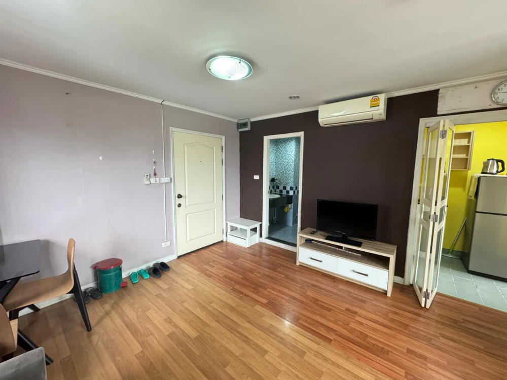 ขาย Lumpini Place Narathiwas 24 ชั้น 9 ห้องแต่งครบ พร้อมเข้าอยู่ จองเลยจ้า