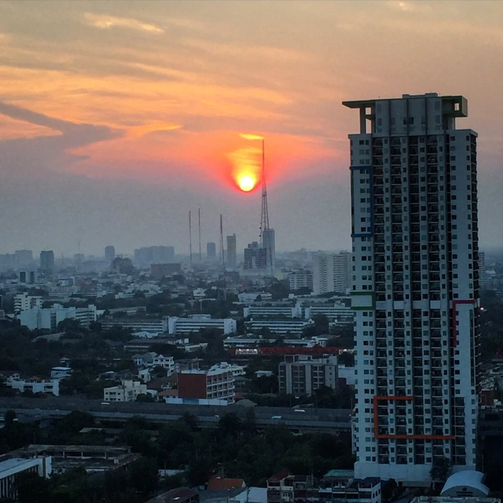 ขาย Lumpini Place Phahol-Sapankhwai ห้องสตูดิโอ ตกแต่งคุมโทน มาพร้อมเฟอร์ครบครัน จองเลย