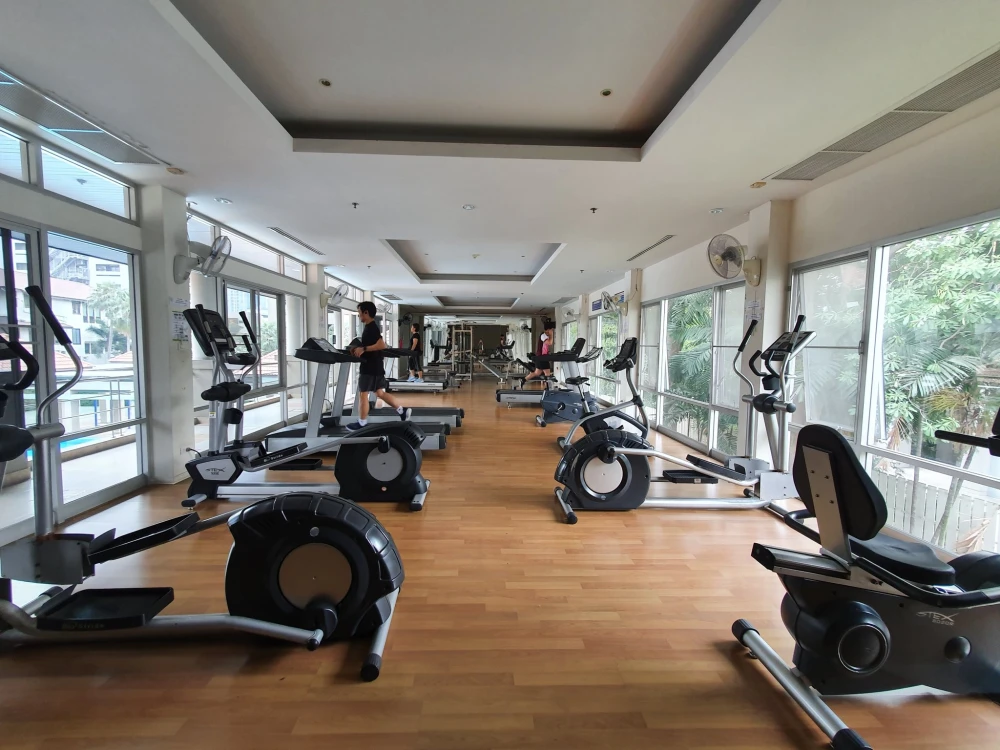 ขาย Lumpini Place Phahol-Sapankhwai ห้องสตูดิโอ ตกแต่งคุมโทน มาพร้อมเฟอร์ครบครัน จองเลย