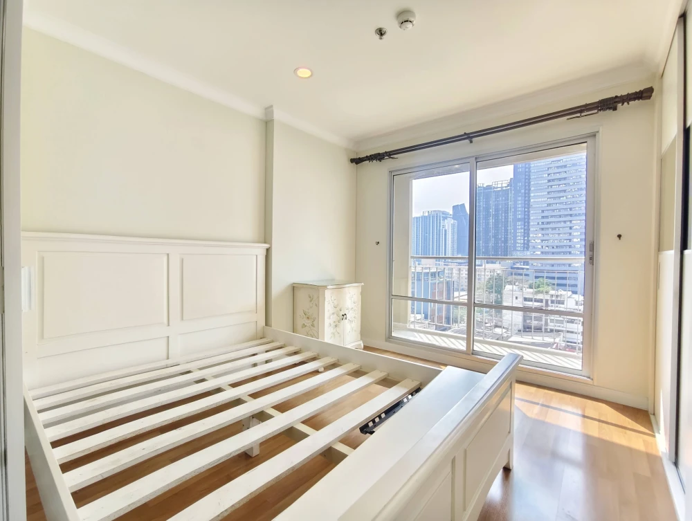 ขาย Lumpini Place Rama 9–Ratchada ชั้น 11 วิวโล่ง ไม่มีตึกบัง สนใจจองเลย ด่วนๆ