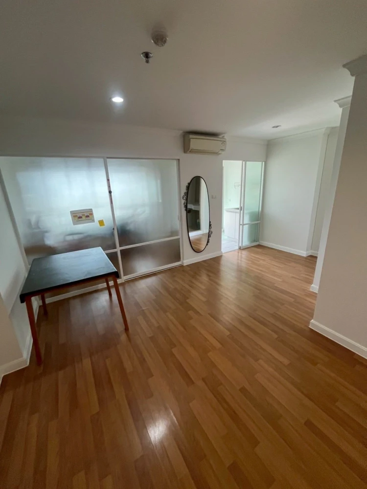 ขาย Lumpini Place Rama 9–Ratchada ห้องชั้น 11 มาพร้อมส่วนกลางครบครัน วิวโล่ง ไม่บล็อค จองเลย images