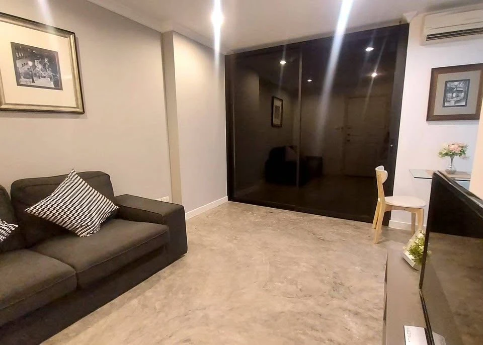 ขาย Lumpini Place Rama 9–Ratchada ห้องน่าอยู่ ชั้น 17 พื้นที่ใช้สอยเยอะ วิวโล่ง ไม่บล็อค จองเลย