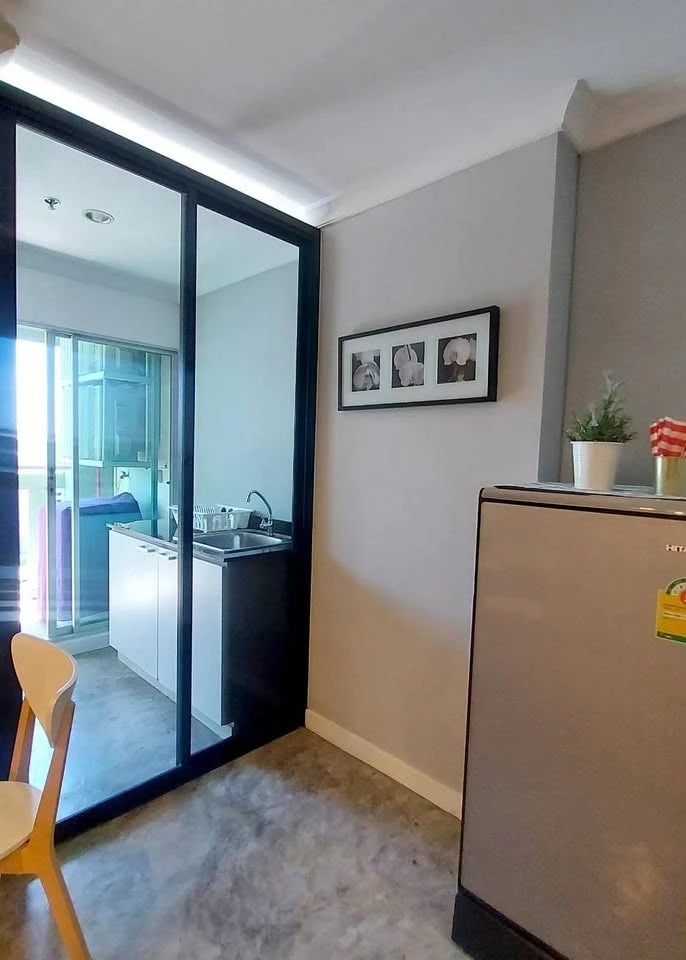 ขาย Lumpini Place Rama 9–Ratchada ห้องน่าอยู่ ชั้น 17 พื้นที่ใช้สอยเยอะ วิวโล่ง ไม่บล็อค จองเลย