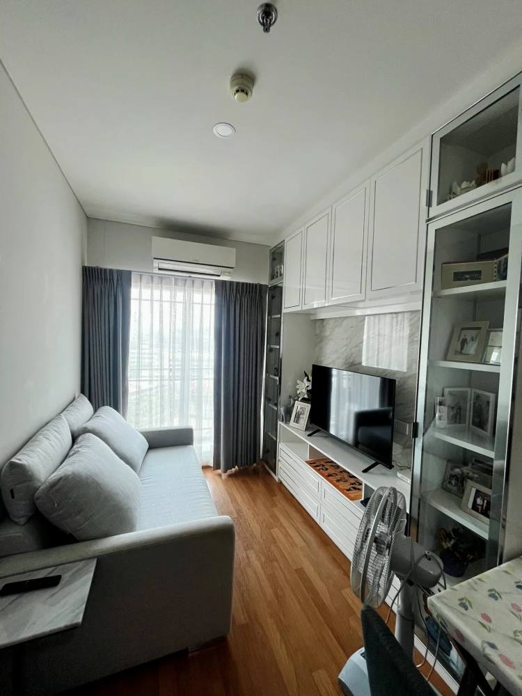 ขาย Lumpini Place Ratchada-Sathu ห้องพร้อมอยู่ เฟอร์ + เครื่องใช้ไฟฟ้าพร้อม จองเลย