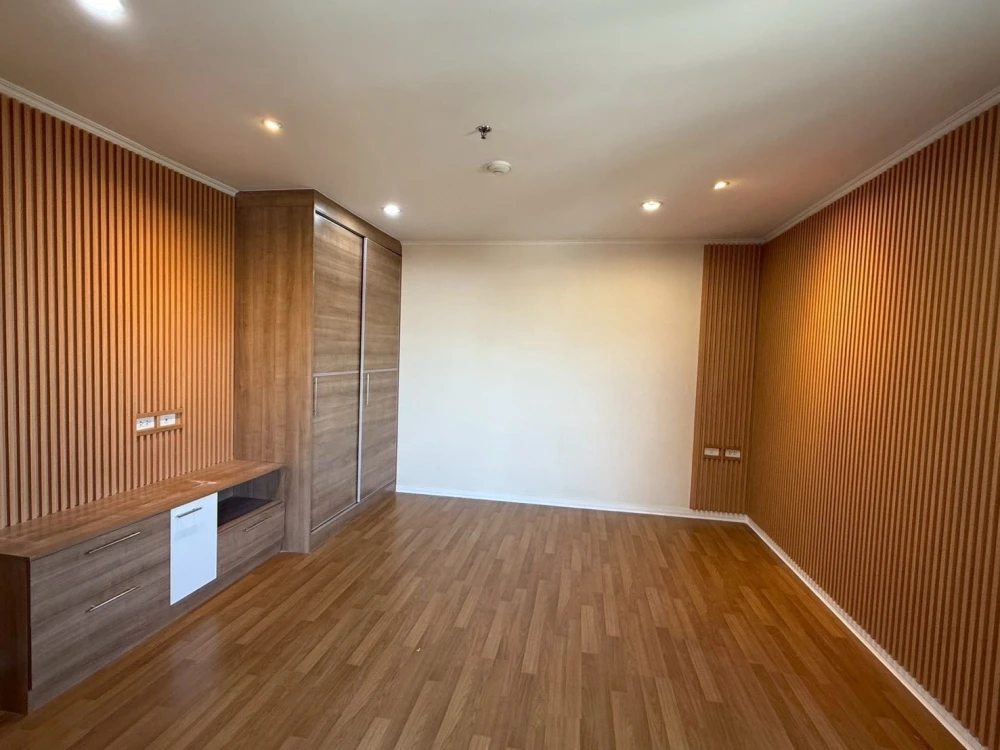 ขาย Lumpini Place Ratchada-Thapra ชั้น 15 ห้องมุม วิวดี สนใจจองเลย