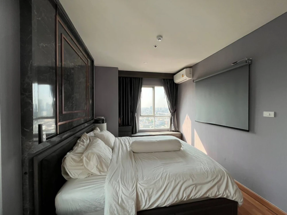 ขาย Lumpini Place Taopoon - Interchange ห้องมุมให้ความเป็นส่วนตัว บิ้วอินเฟอร์นิเจอร์อย่างดี ห้ามพลาด