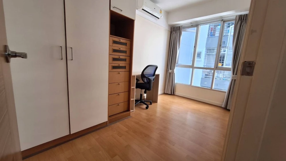 ขาย Lumpini Place Water Cliff ชั้น 29 ห้องแต่งครบ น่าอยู่ จองเลย อย่ารอช้า