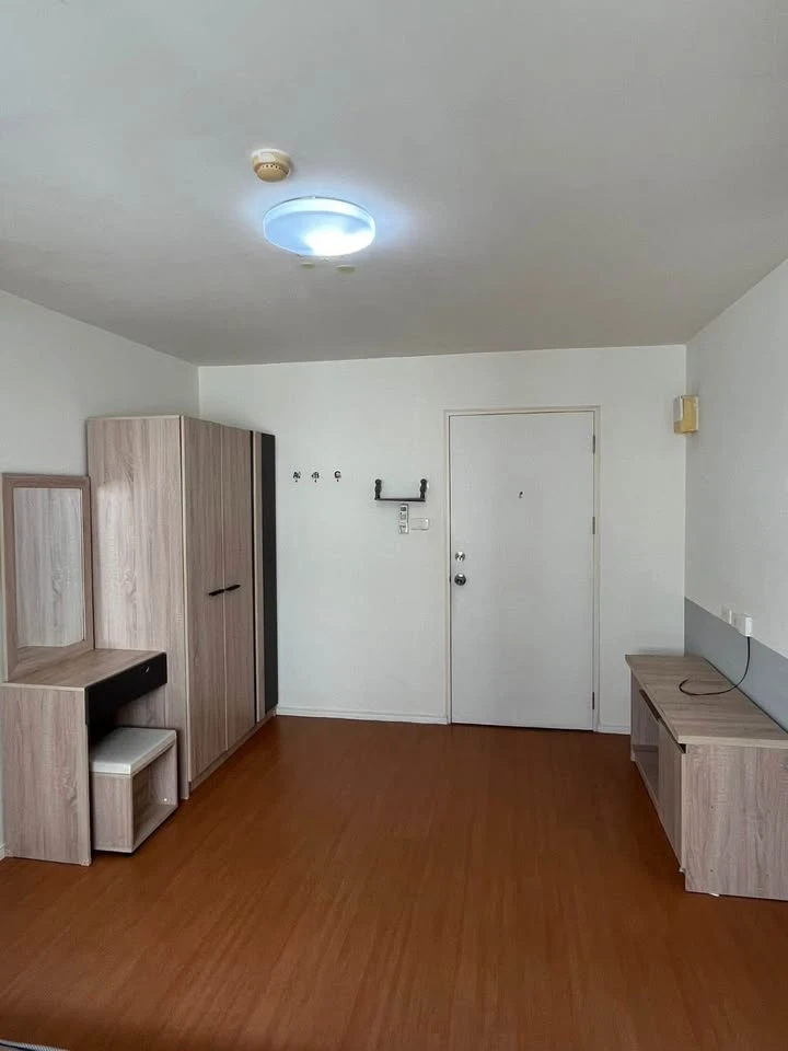 ขาย Lumpini Township Rangsit Klong 1 ห้องชั้น 5 มาพร้อมเฟอร์นิเจอร์และเครื่องใช้ไฟฟ้าครบครัน รีบจองด่วนๆ