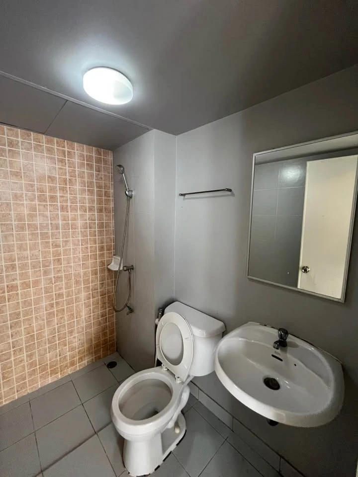 ขาย Lumpini Township Rangsit Klong 1 ห้องชั้น 5 มาพร้อมเฟอร์นิเจอร์และเครื่องใช้ไฟฟ้าครบครัน รีบจองด่วนๆ