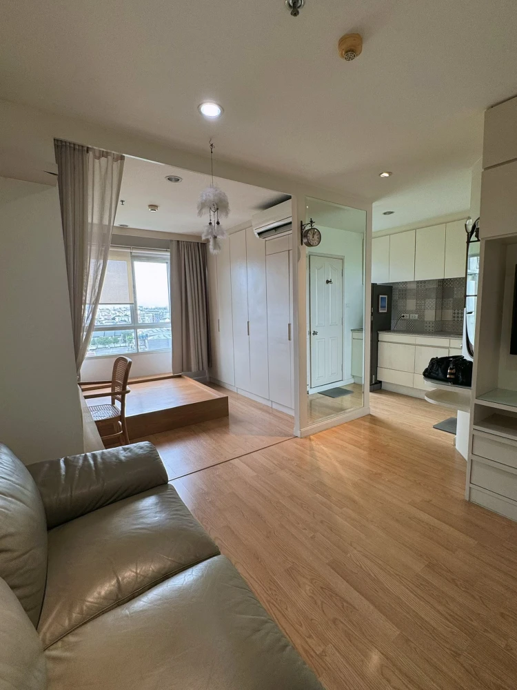 ขาย Lumpini Ville Latphrao-Chokchai 4 1 ห้องนอน 1 ห้องน้ำ ตกแต่งคุมโทน บิ้วอินเฟอร์นิเจอร์อย่างดี จองด่วน