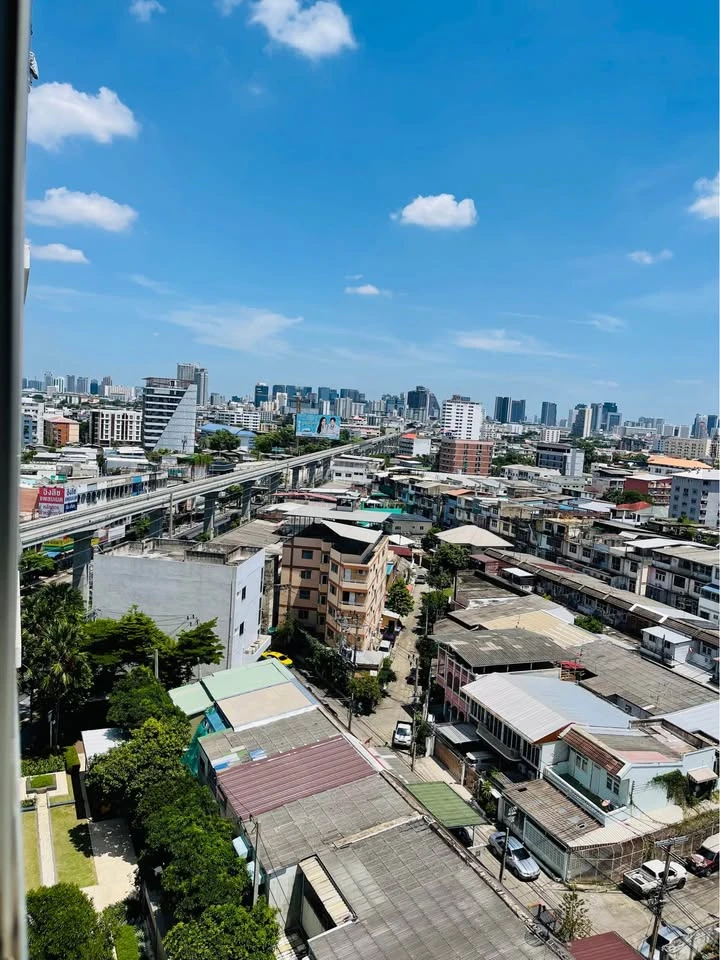ขาย Lumpini Ville Latphrao-Chokchai 4 1 ห้องนอน 1 ห้องน้ำ มาพร้อมเฟอร์นิเจอร์ครบครัน ห้ามพลาด