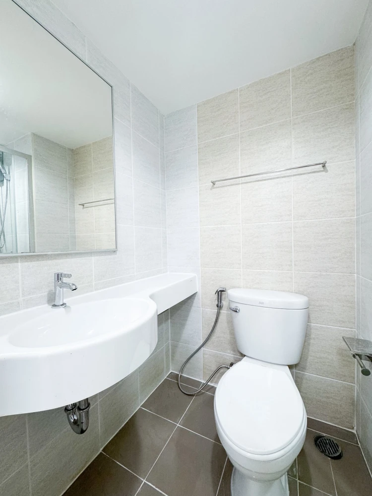 ขาย Lumpini Ville Onnut - Ladkrabang 2 1 ห้องนอน 1 ห้องน้ำ ตกแต่งคุมโทน เฟอร์ครบ จองเลย